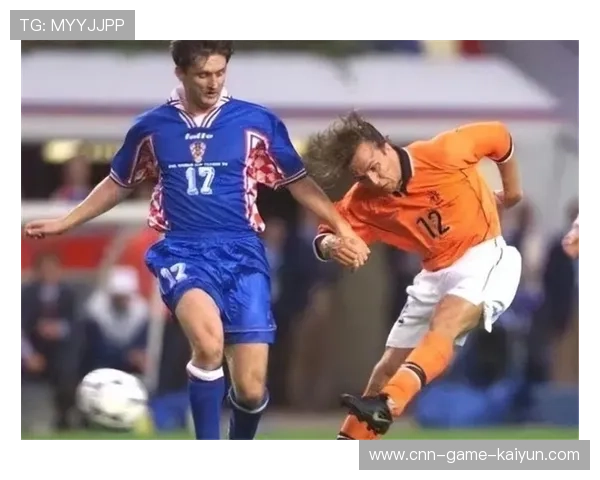 皇马边路带动中路渗透引爆团队奔袭 皇马边路带动中路渗透引爆团队奔袭