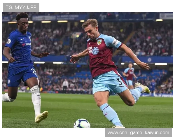 切尔西精准短传配合,中场控制力进一步加强 切尔西精准短传配合,中场控制力进一步加强