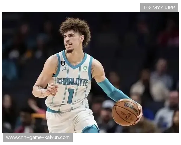 拉梅洛助攻点燃全队,黄蜂比赛进入高潮 拉梅洛助攻点燃全队,黄蜂比赛进入高潮