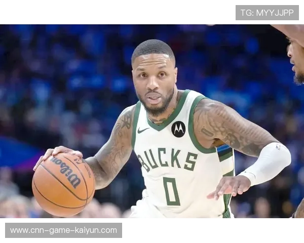 利拉德关键阶段造犯规，雄鹿稳住领先