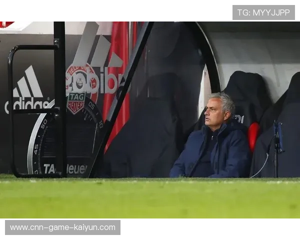 热刺反击线路清晰,库卢切夫斯基一脚弧线穿网