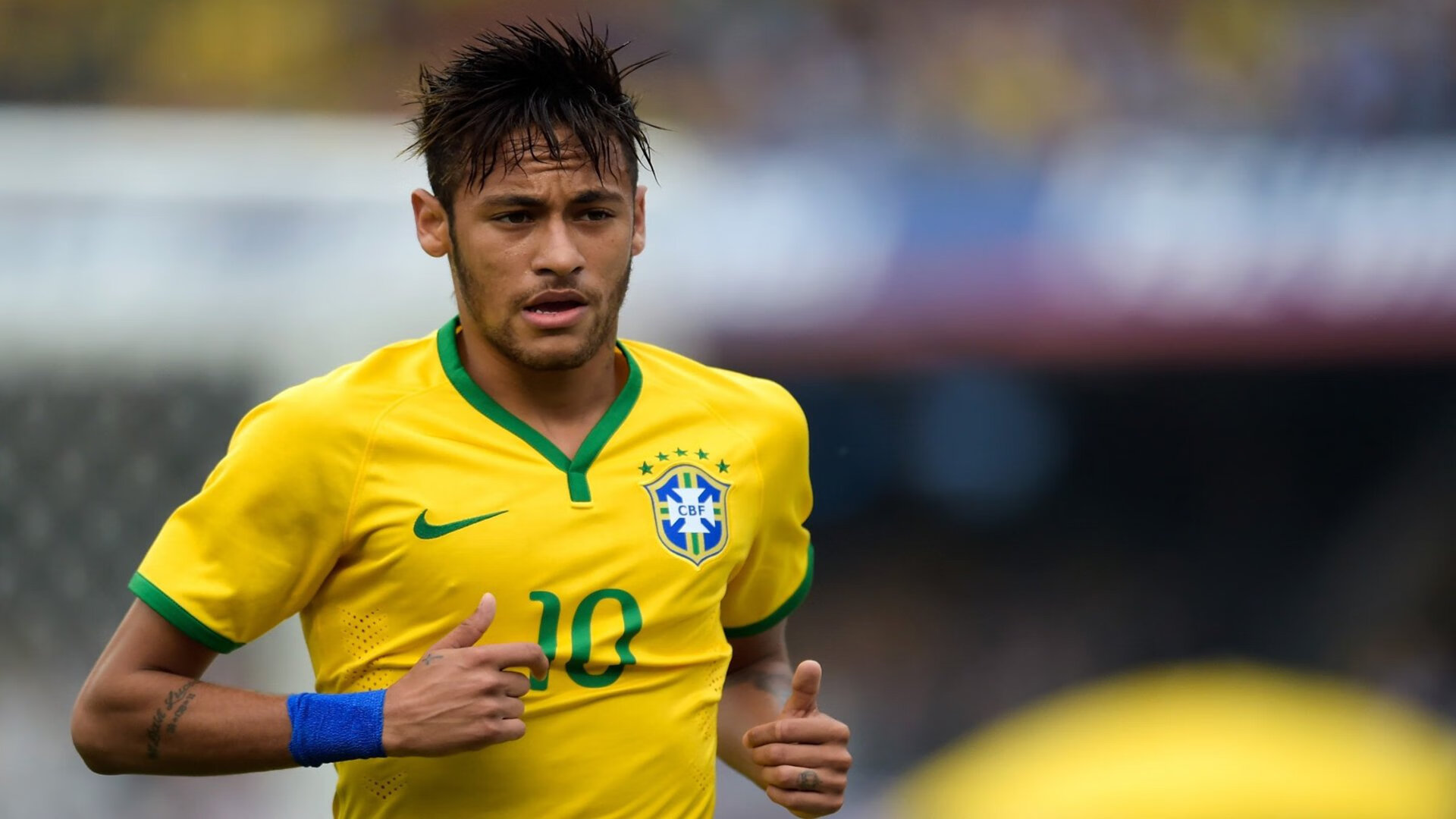 世界杯“无现金球场”运作良好 移动支付全面替代纸币交易